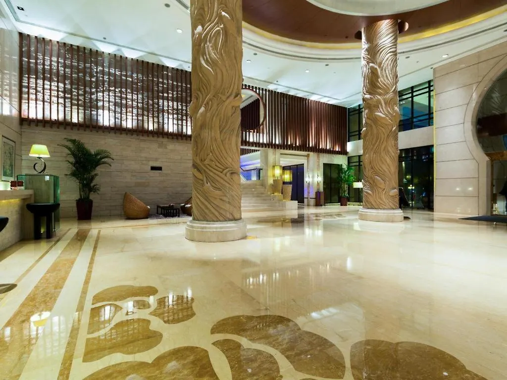 Huana Hotel Minhang Shanghai 5*,